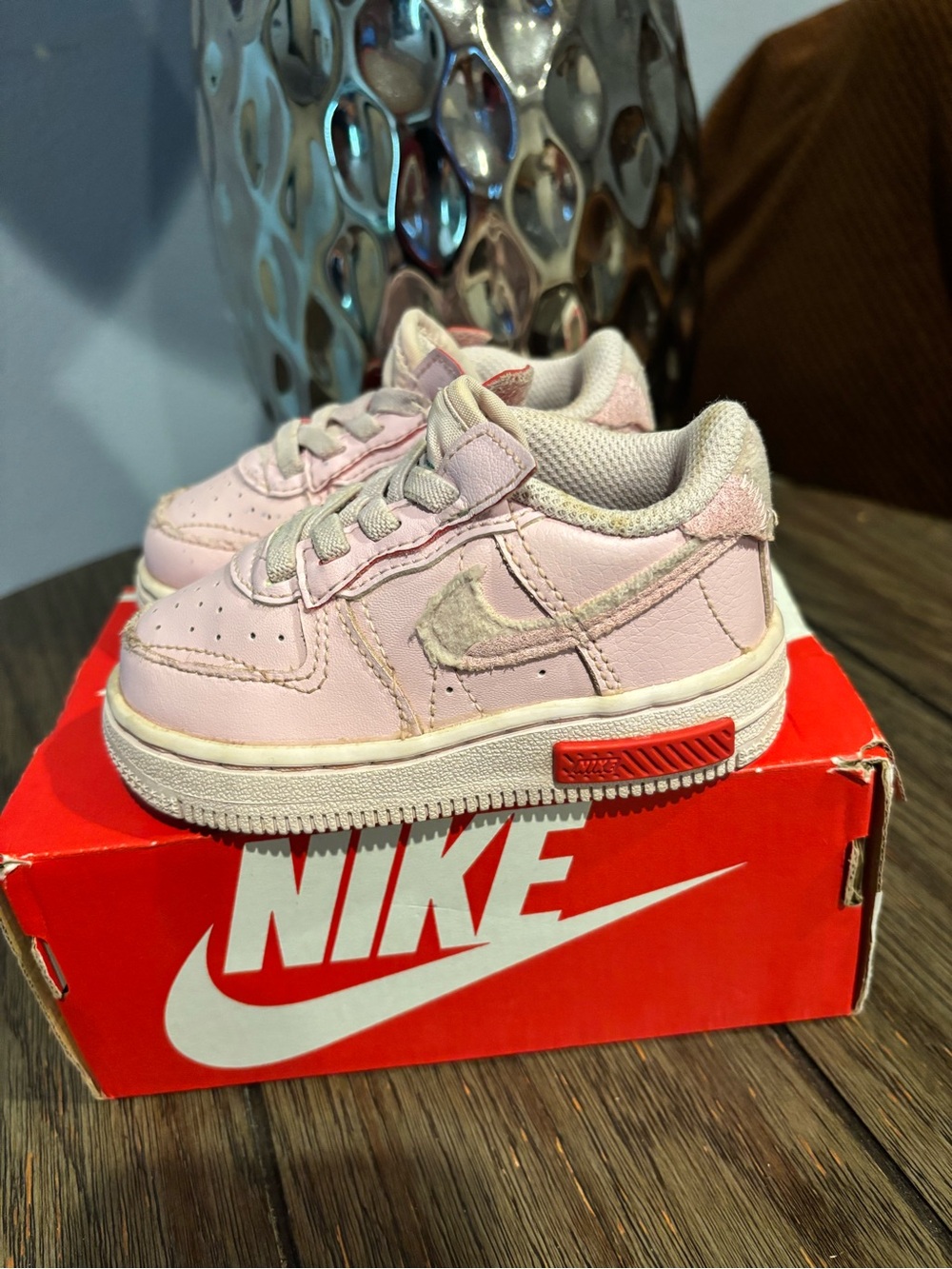 Nike Kids Lavender Low-Top Sneakers